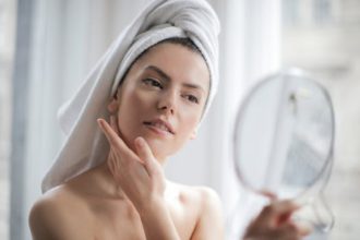 Postpartum Skincare: How to Regain Your Skin Firmness After Pregnancy